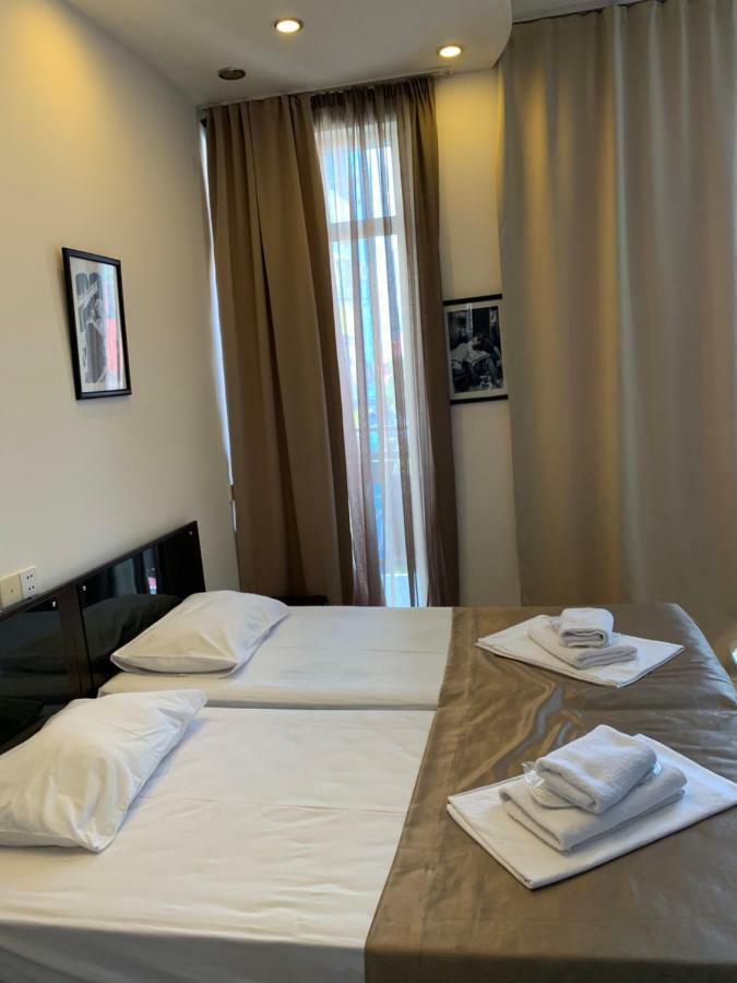 Отель House Batumi Diana Экстерьер фото